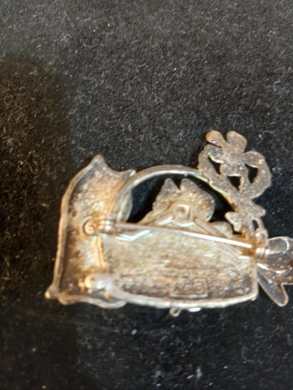 Kenneth Cole Cat Basket Enamel Pin - Pink Bow & Flower